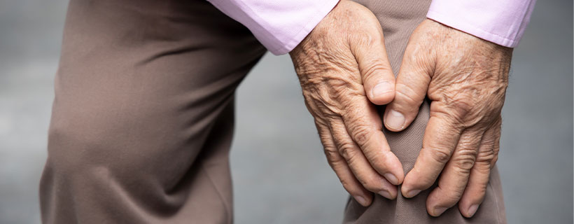 patient suffering from osteoarthritis in need of chiropractor in Santa Rosa